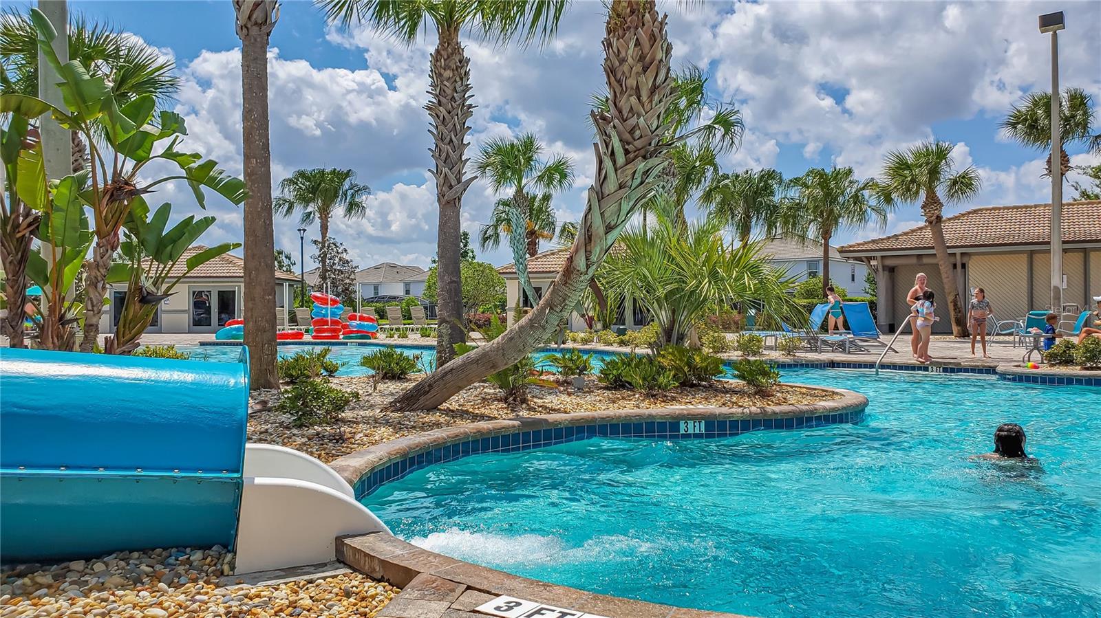 Slide show image of the Orlando Florida Home for Sale 51